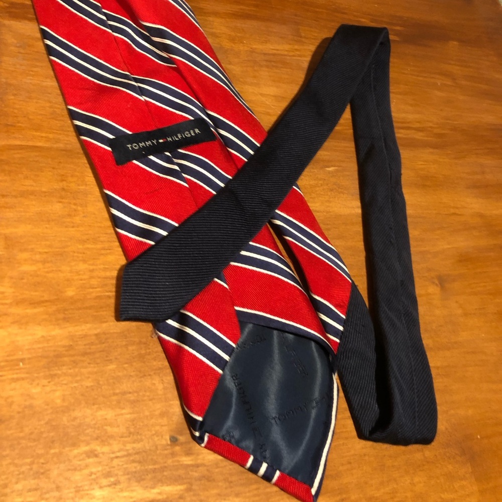 Tommy Hilfiger tie - Picture 2 of 5